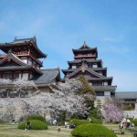 桜と伏見桃山城